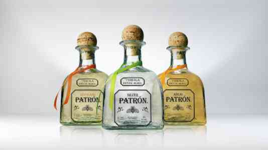 3 Patón bottles superimposed over a light grey background. The flavors are Silver, Reposado and Añejo.